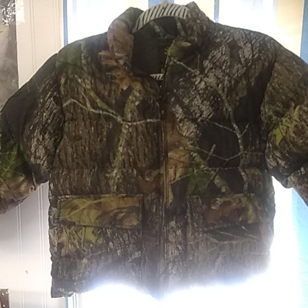 Browning boys camo jacket size medium